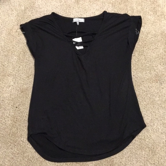 Black laced shirt - Picture 1 of 4